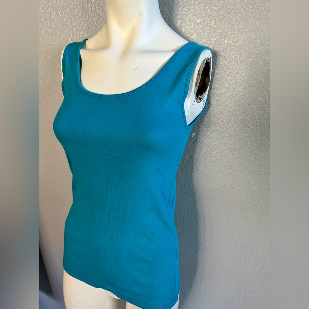 Caslon Women’s Turquoise Cotton Tank Top
Size Small